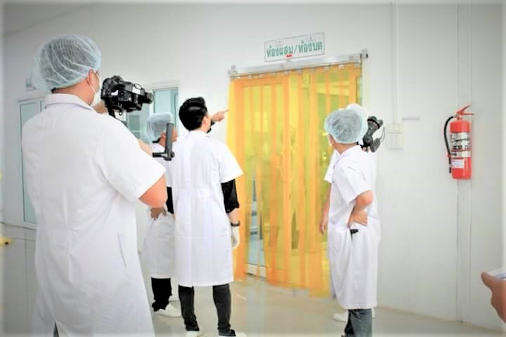 แมน มณีวรรณ manfarmer ตรวจสอบคุณภาพและกระบวนการผลิต KN Tea ชาสมุนไพร