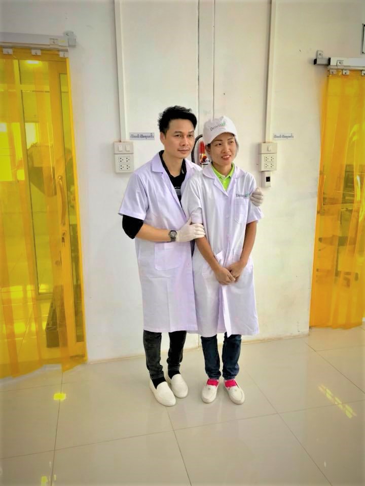 แมน มณีวรรณ manfarmer ตรวจสอบคุณภาพและกระบวนการผลิต KN Tea ชาสมุนไพร